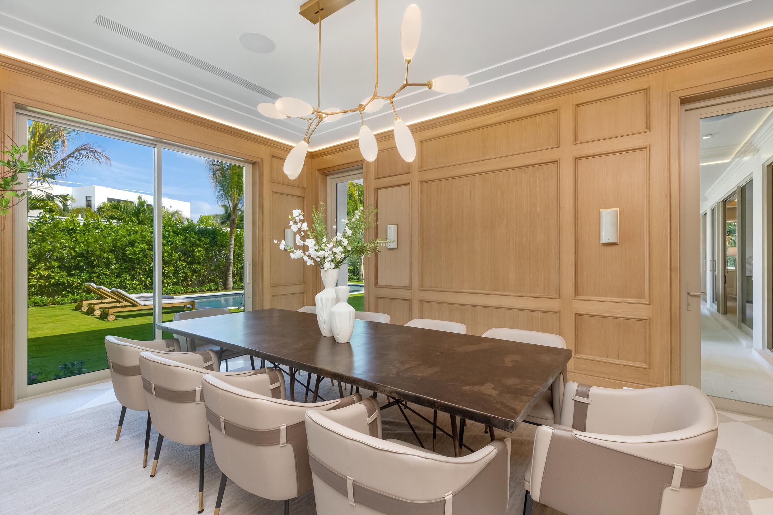 BEACH SHORES - Residential