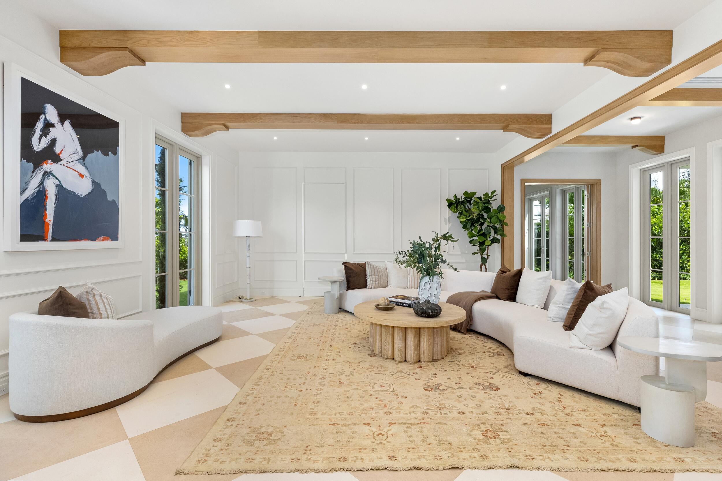 BEACH SHORES - Residential