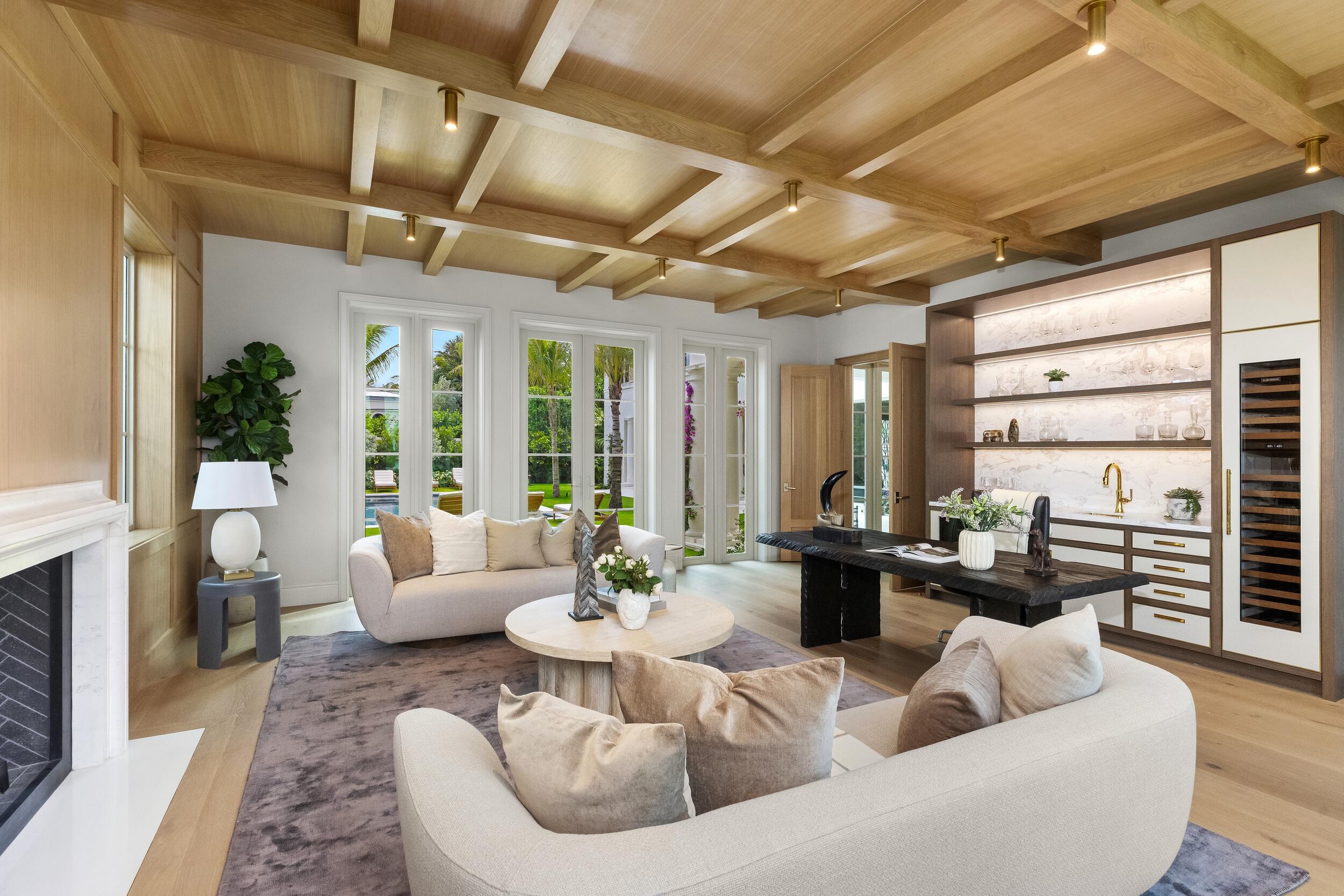 BEACH SHORES - Residential