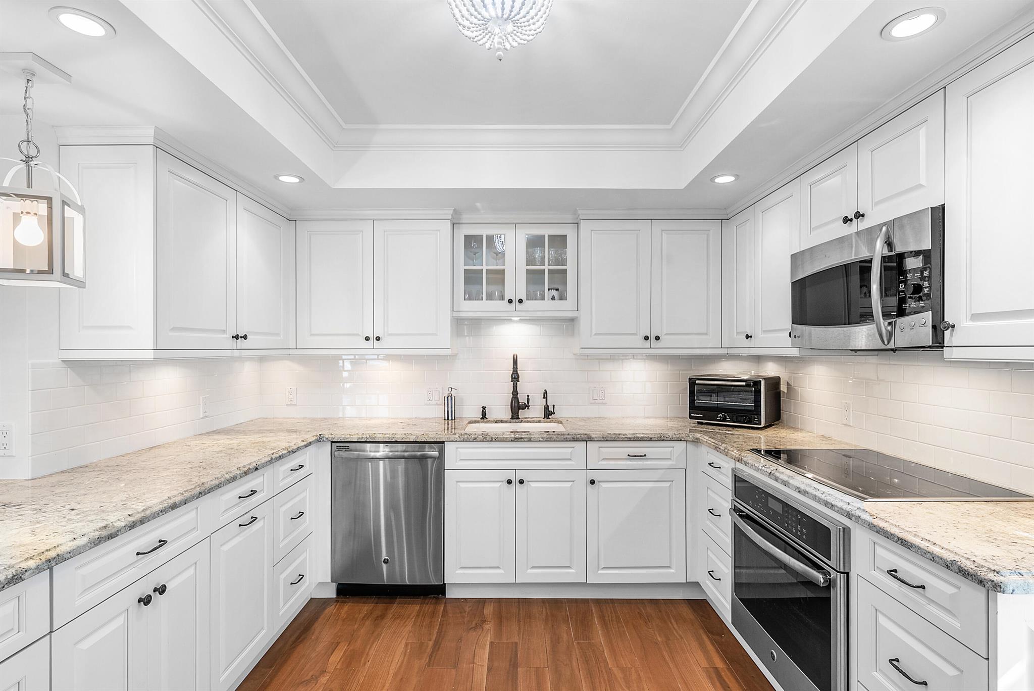 COVE CONDO - Residential