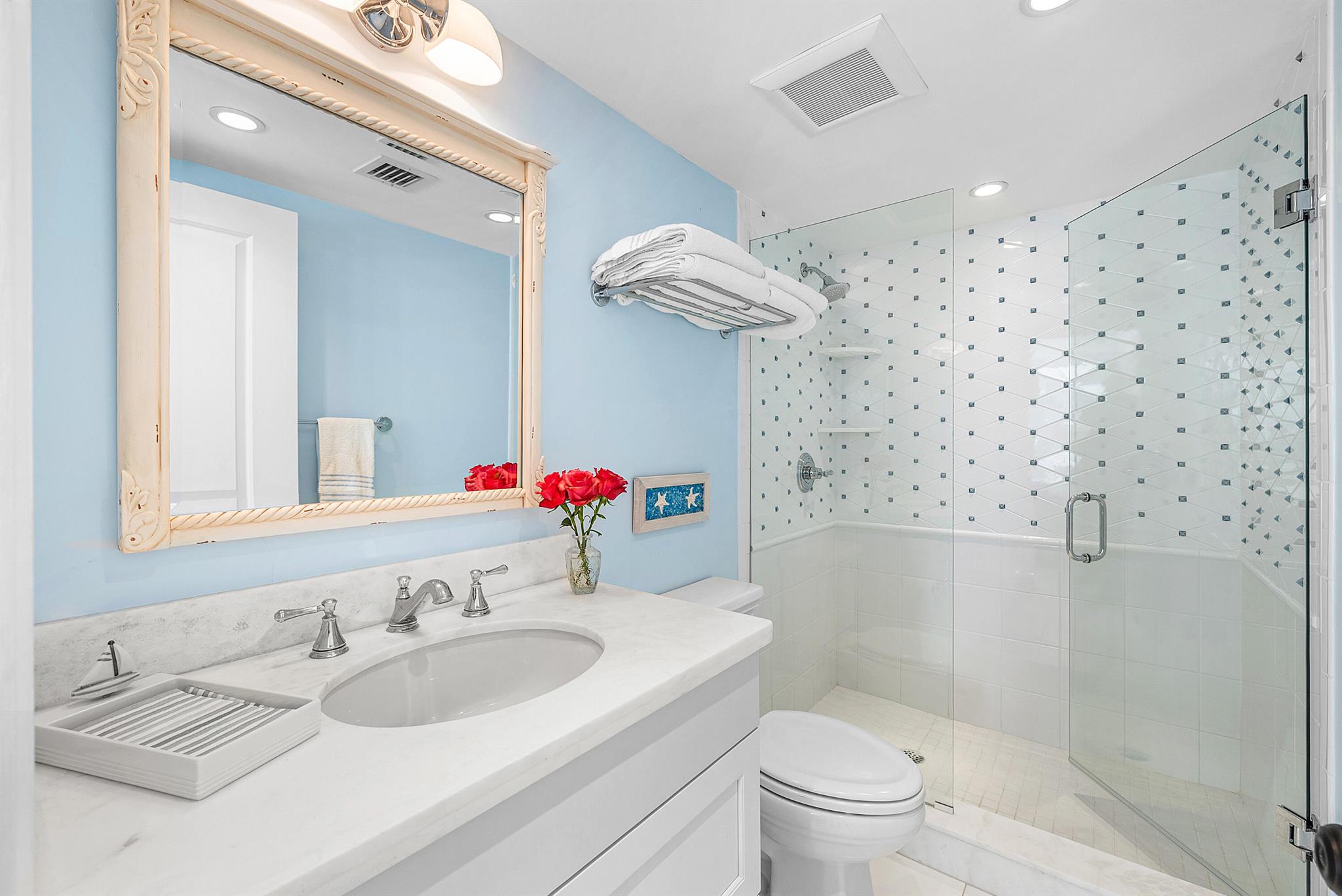 COVE CONDO - Residential