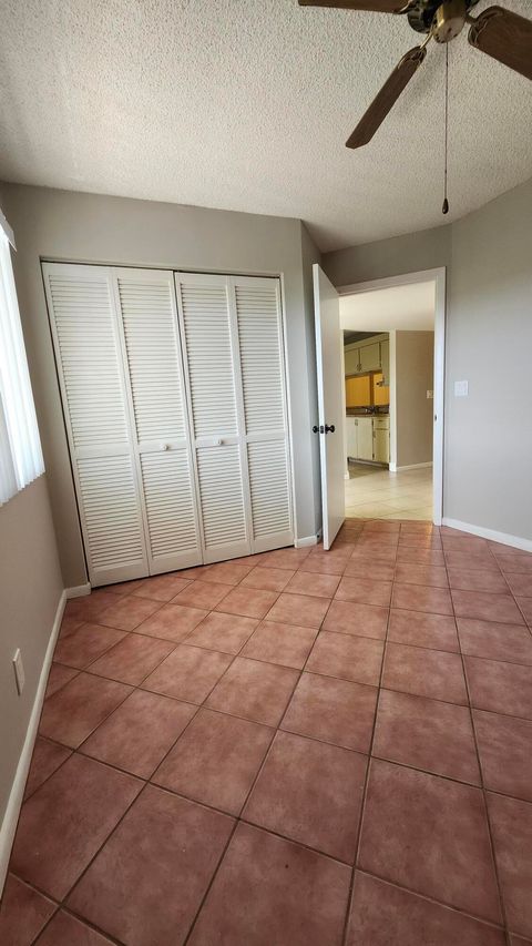 Tiny photo for 3146 Via Poinciana Dr #414, Lake Worth, FL 33467 (MLS # B26005258)