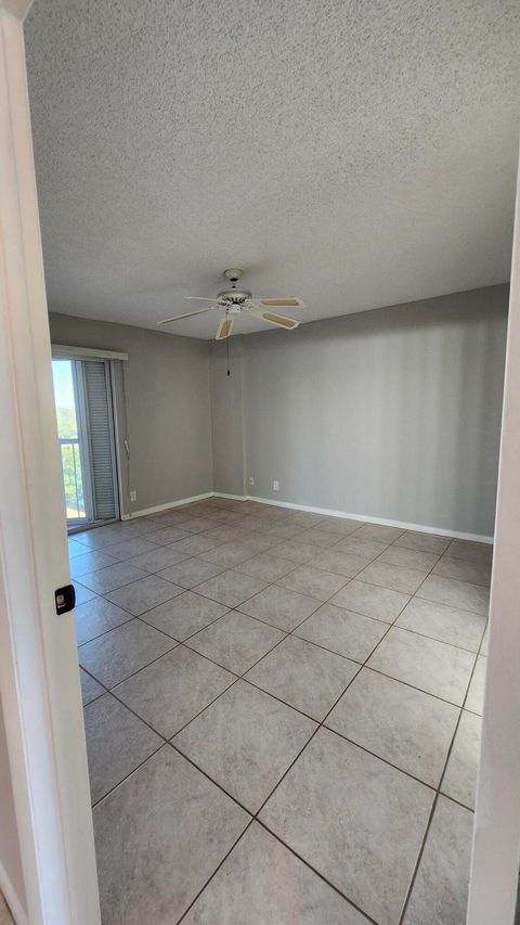 Tiny photo for 3146 Via Poinciana Dr #414, Lake Worth, FL 33467 (MLS # B26005258)