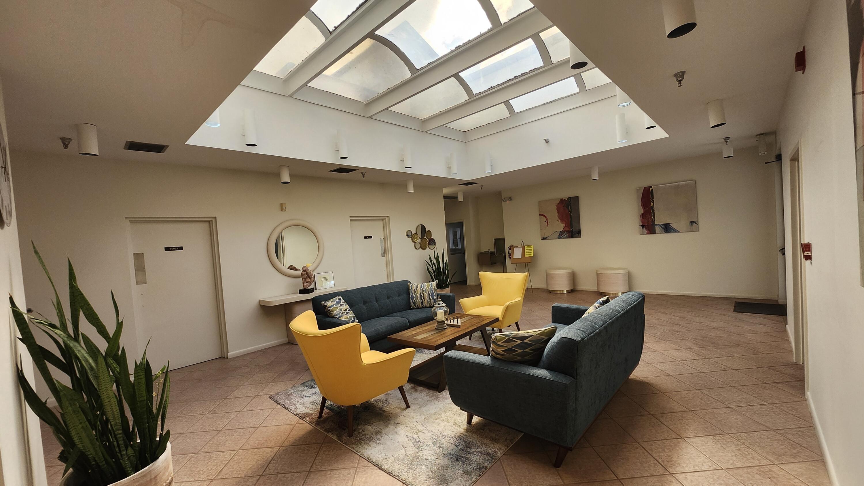 FOUNTAINVIEW AT SPRING LKS CONDO - Residential