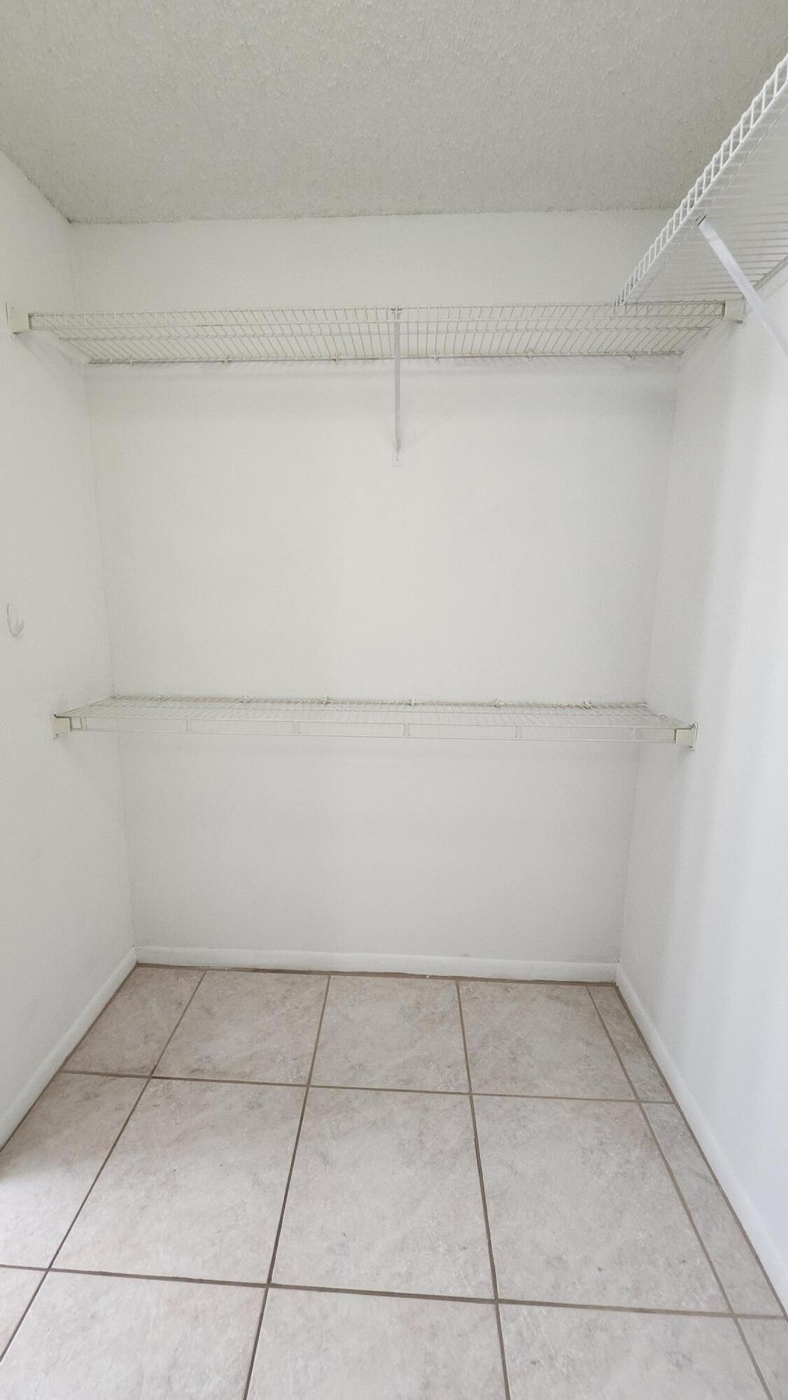 FOUNTAINVIEW AT SPRING LKS CONDO - Residential