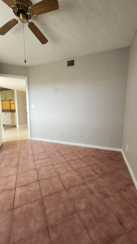 Tiny photo for 3146 Via Poinciana Dr #414, Lake Worth, FL 33467 (MLS # B26005258)