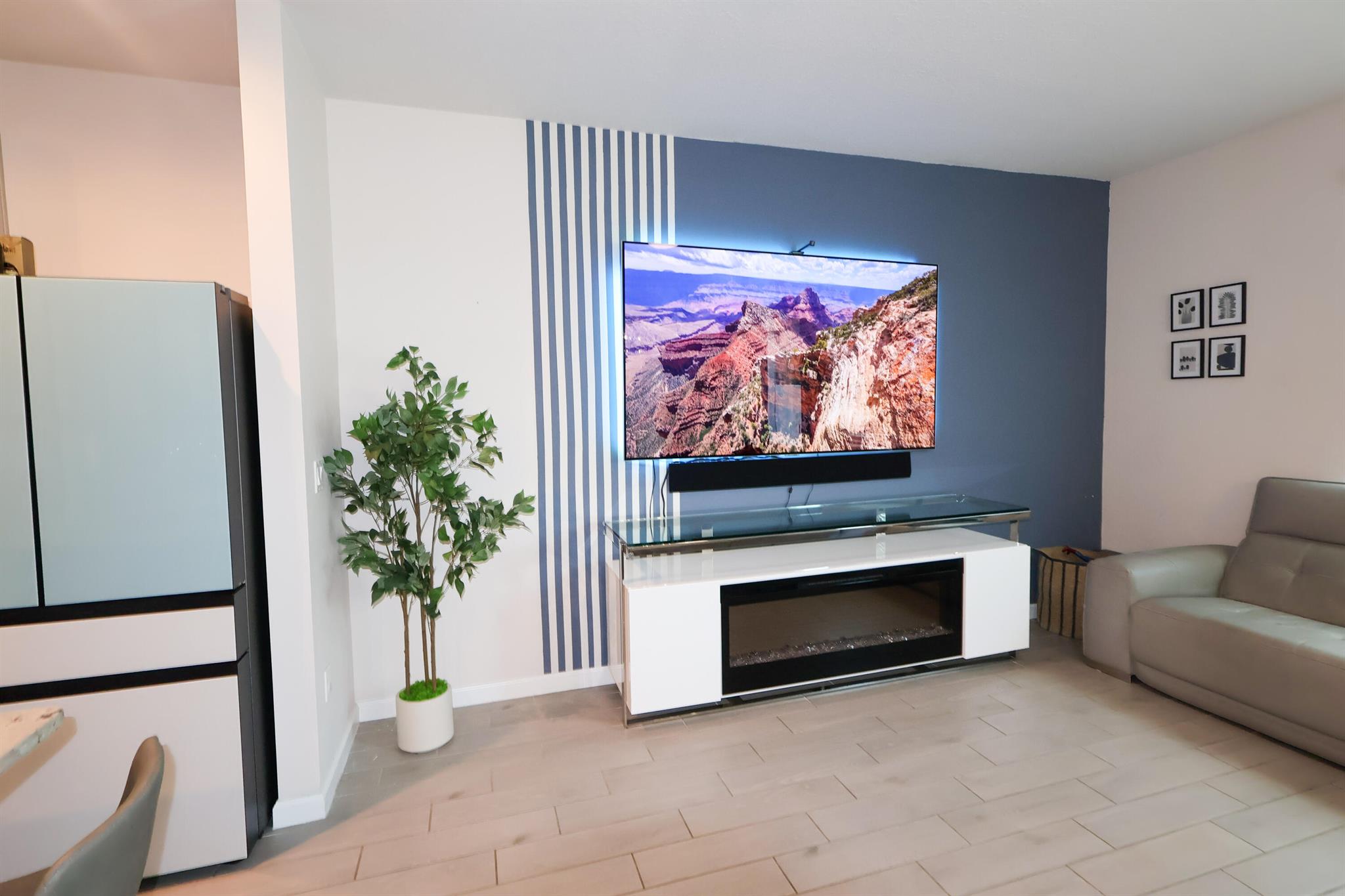 ENCLAVE AT MANGONIA PARK - Residential