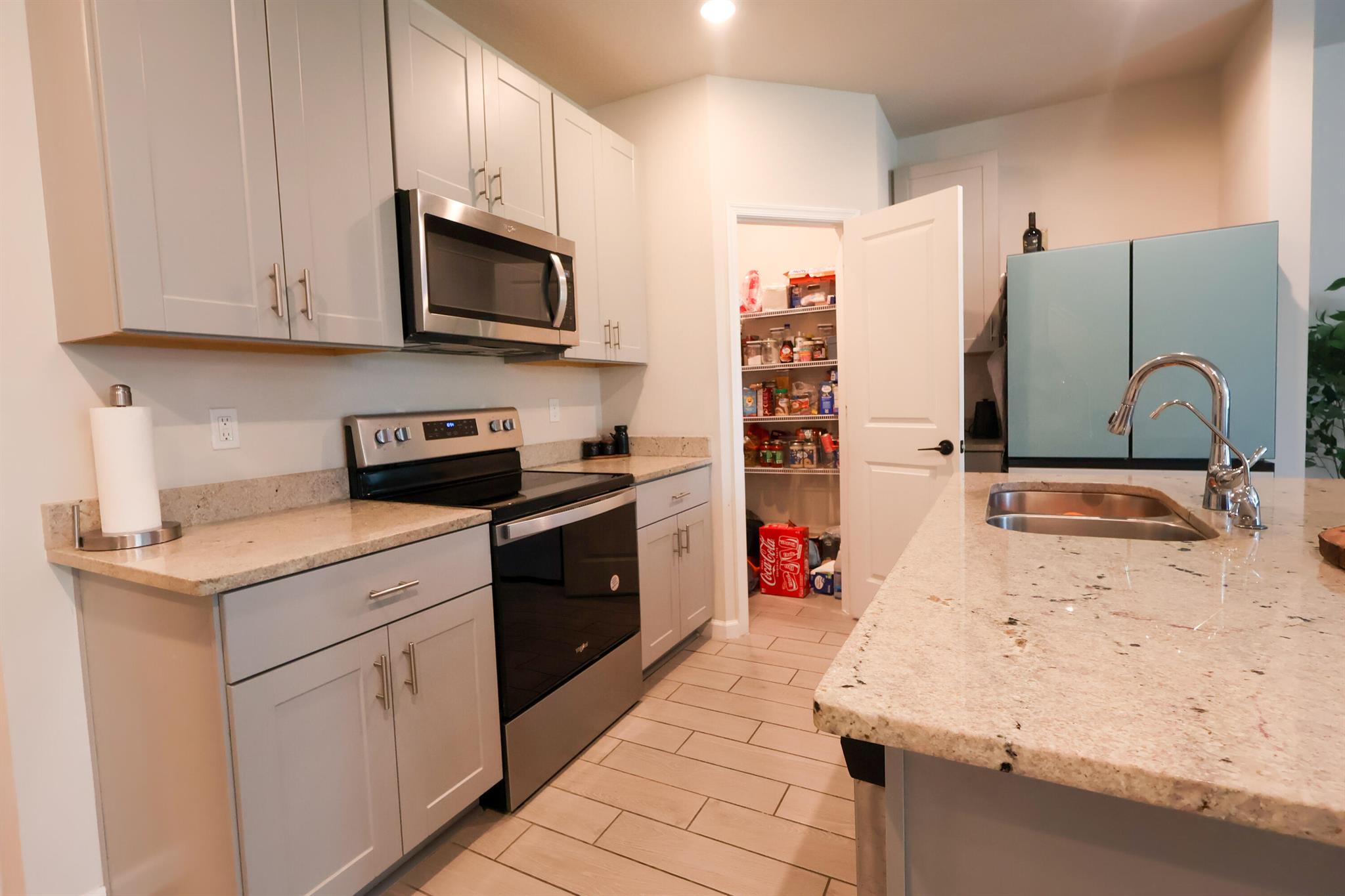 ENCLAVE AT MANGONIA PARK - Residential