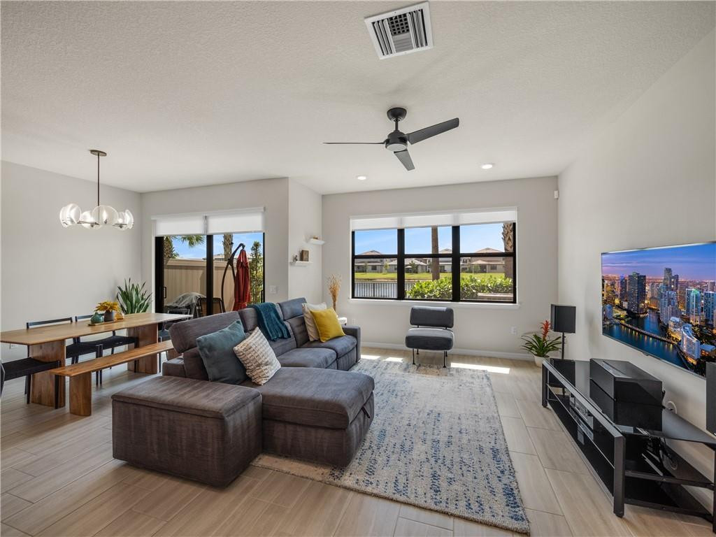 FIELDS AT GULFSTREAM POLO - Residential Lease