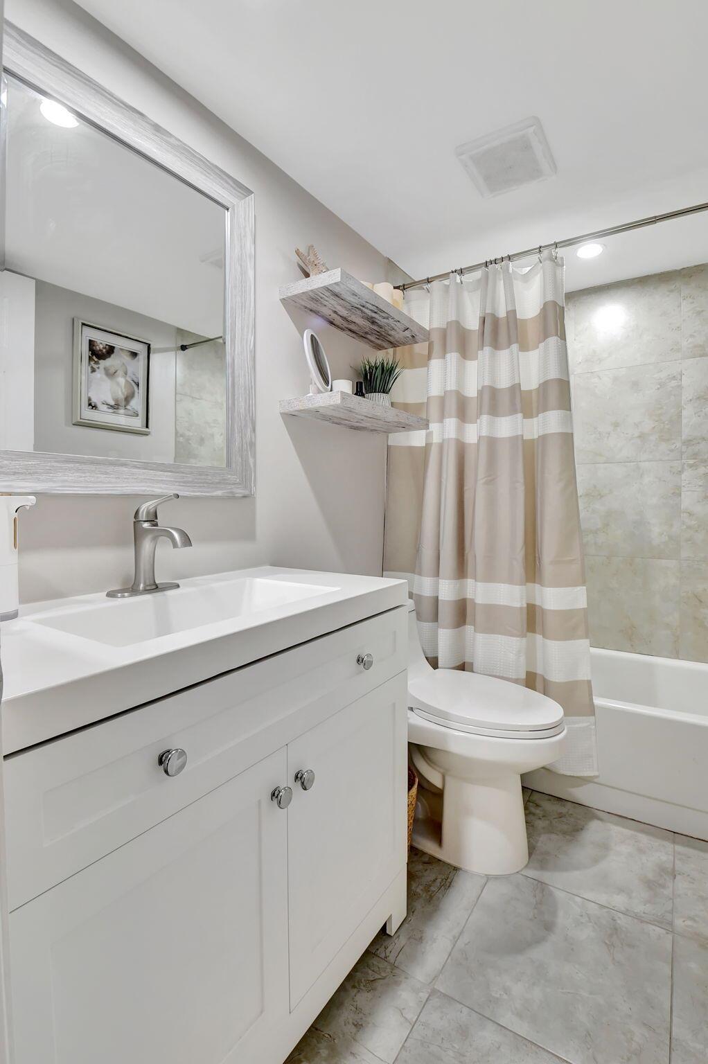 SABAL PINE EAST - Residential