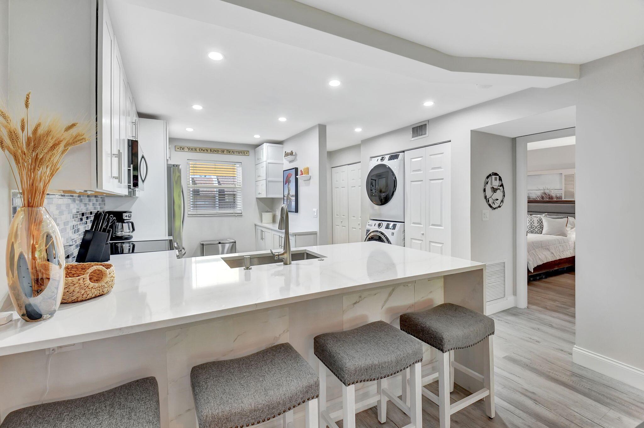 SABAL PINE EAST - Residential
