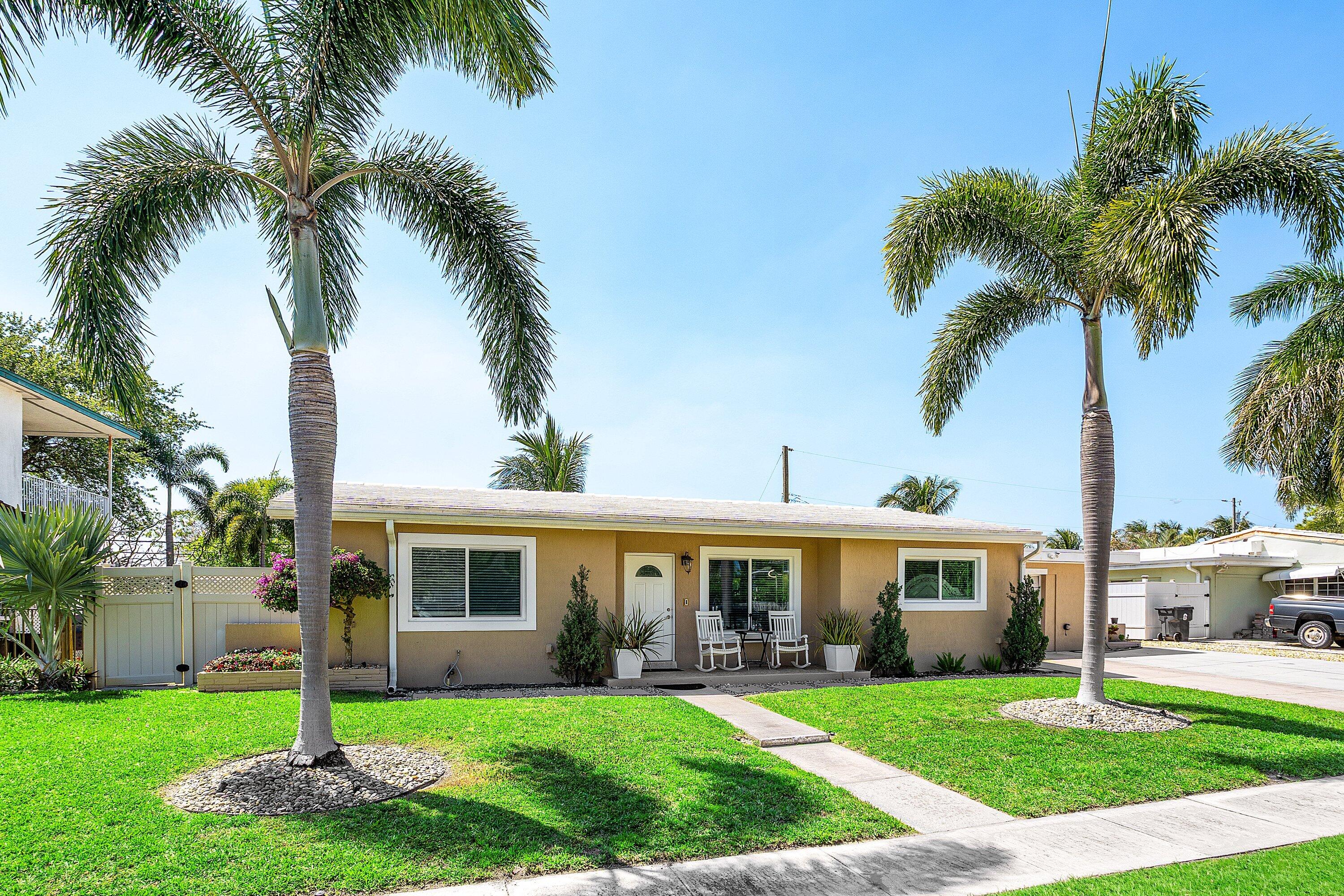 LAKE OSBORNE ESTATES 4 - Residential