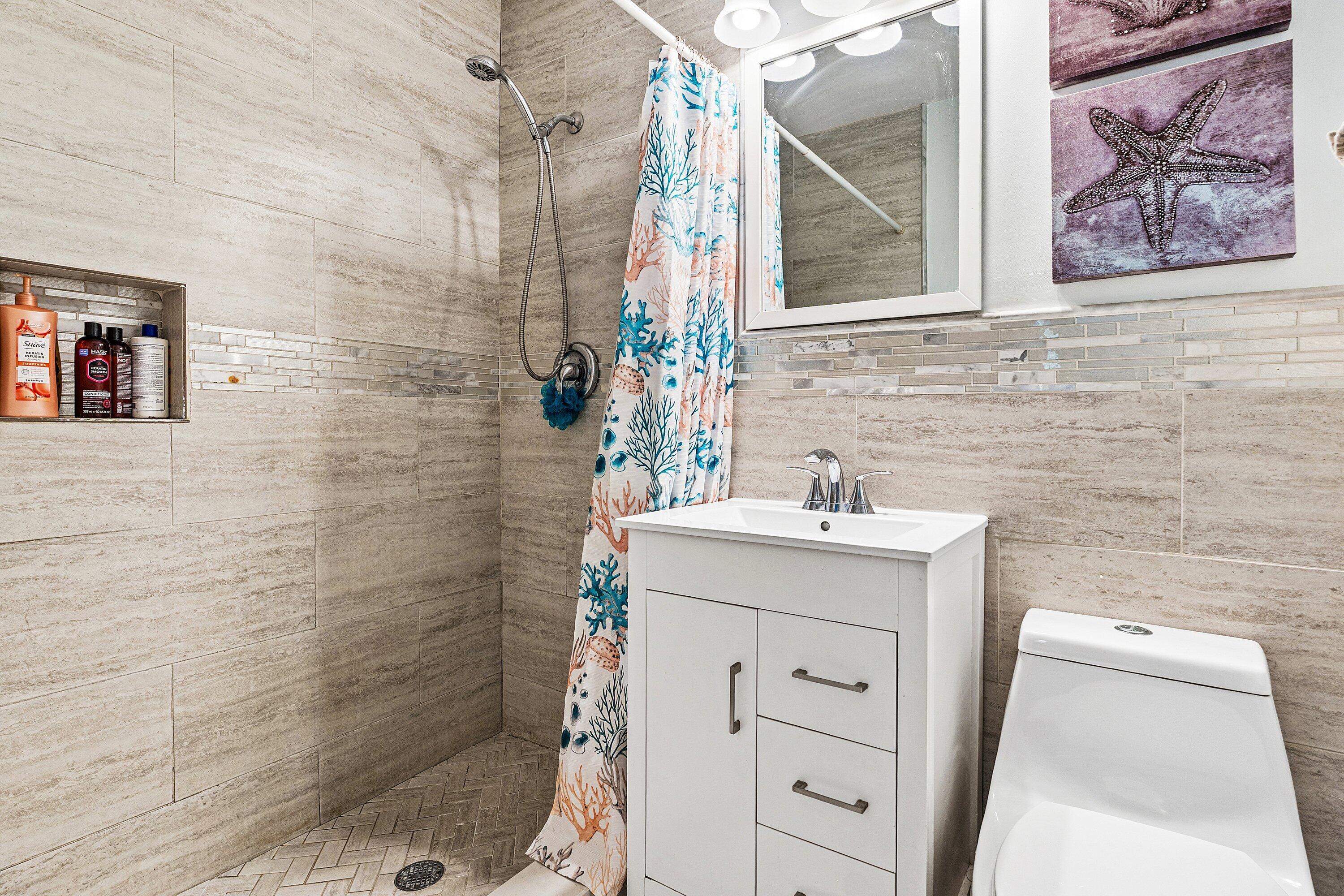 LAKE OSBORNE ESTATES 4 - Residential