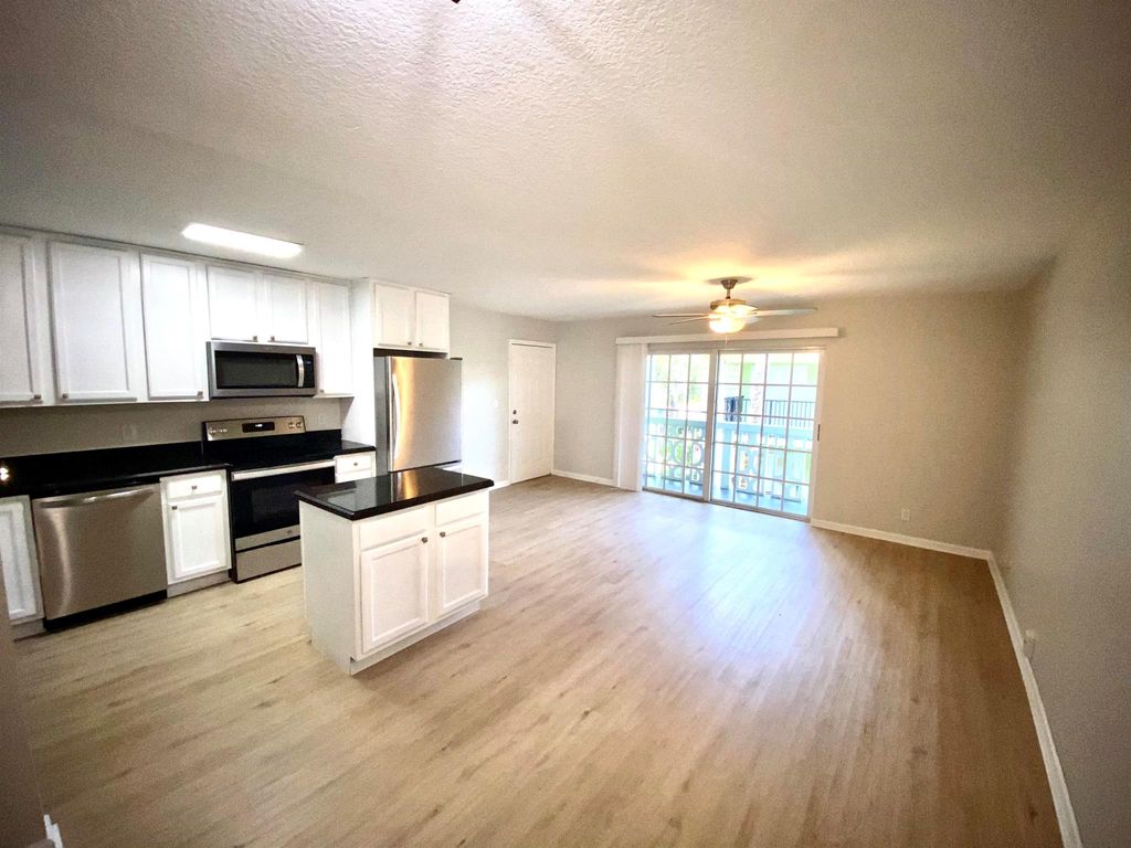 Photo of 102 N Lakeside Drive #7, Lake Worth Beach, FL 33460 (MLS # R11094613)