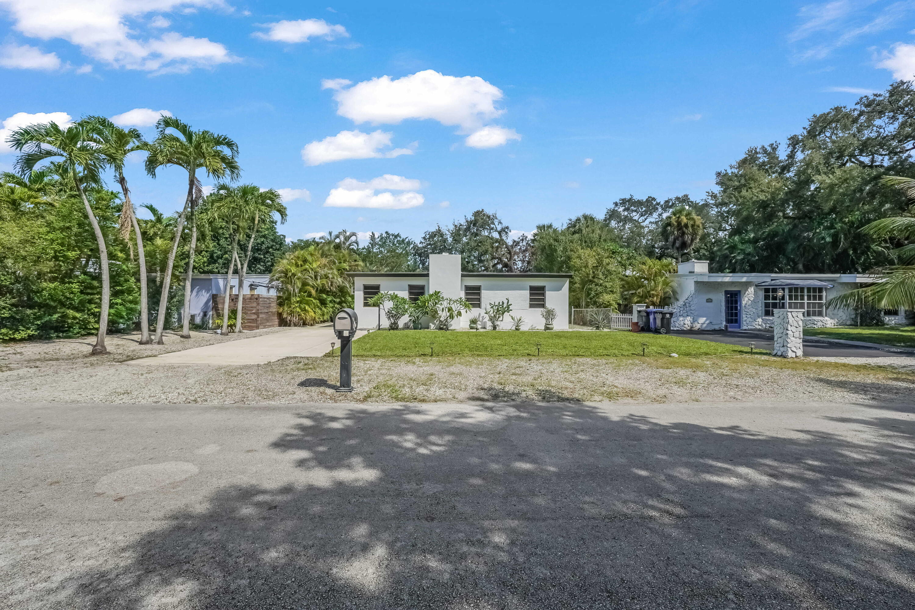 1717 SW 14TH Street