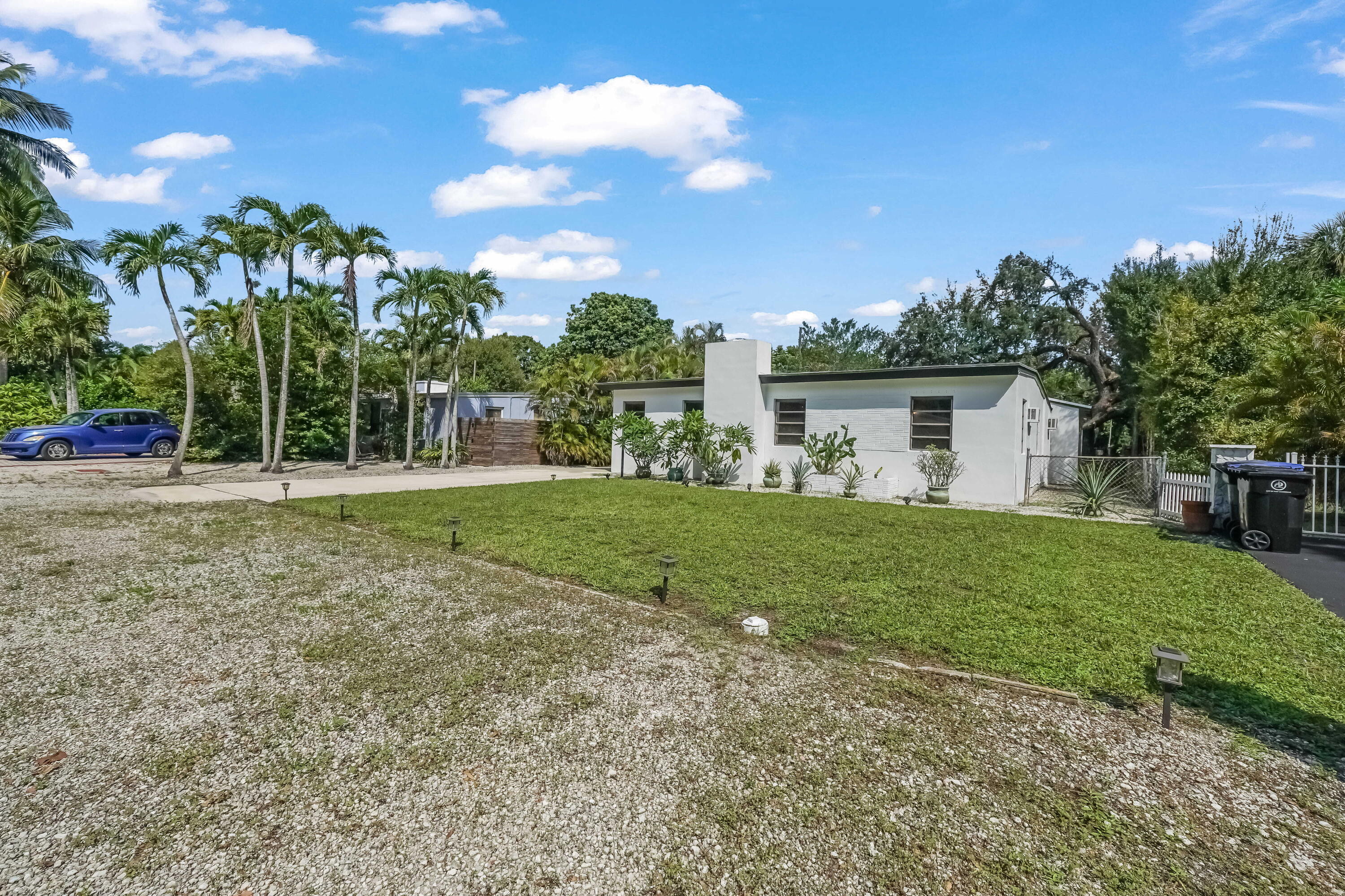 1717 SW 14TH Street