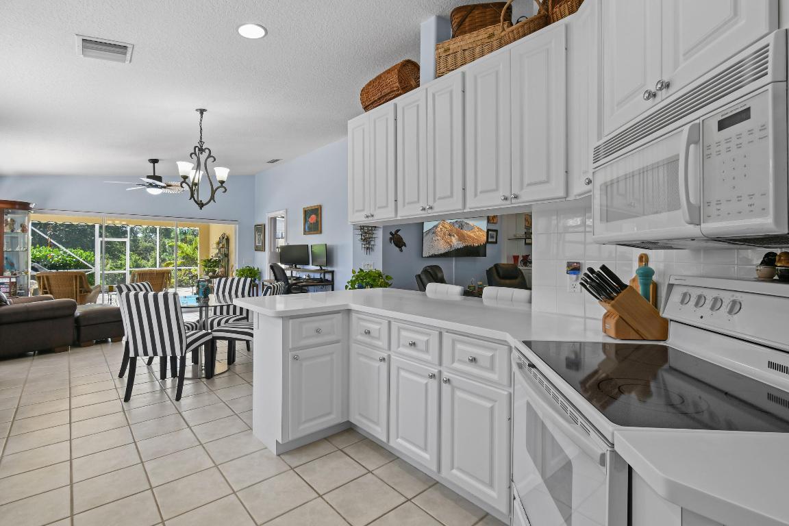 Double Tree - Residential