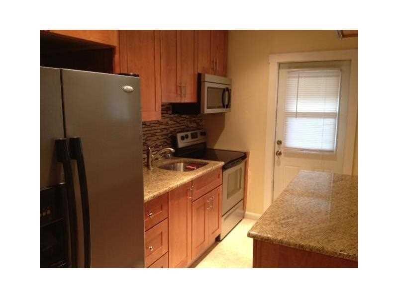 2404 NE 33RD AVE 12