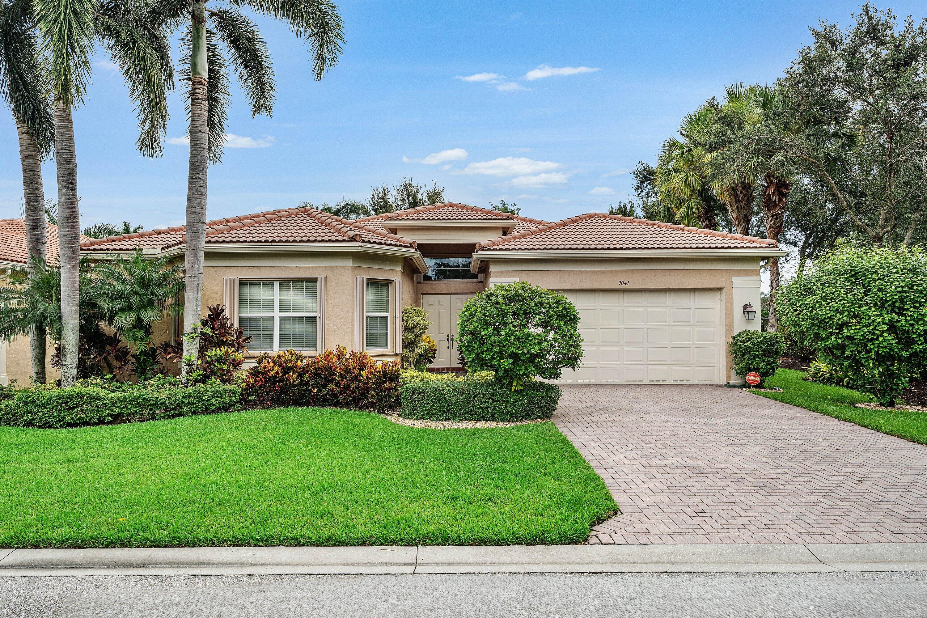 9041 GRAYSON Court