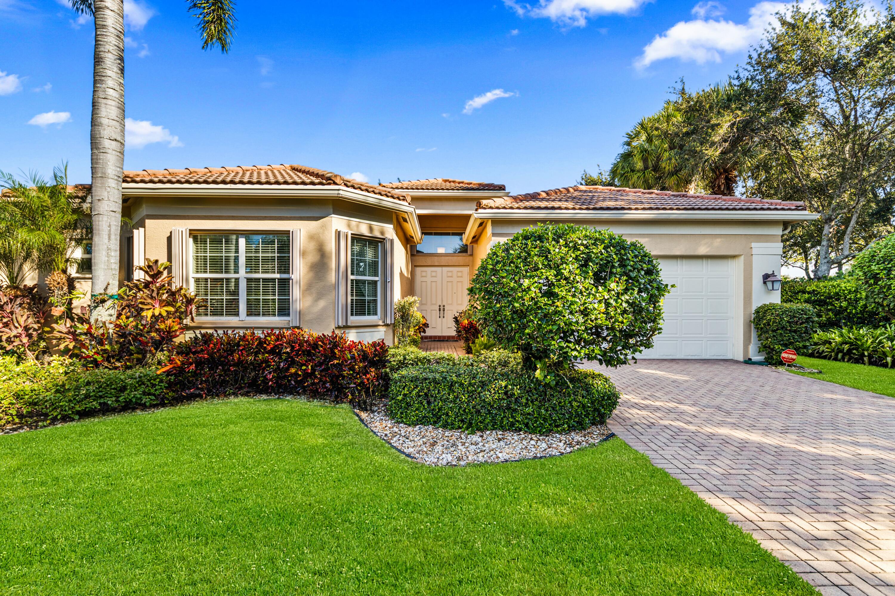 9041 GRAYSON Court