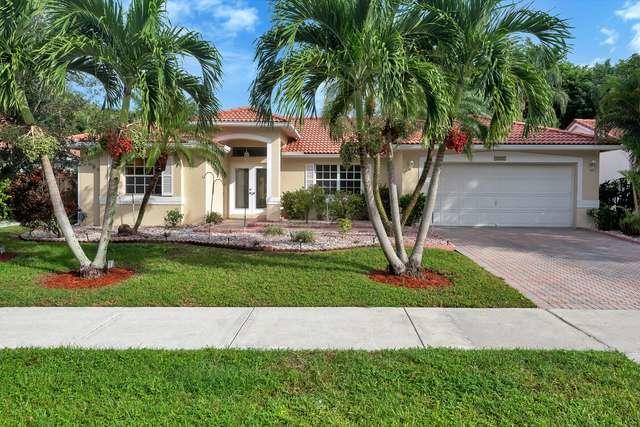 This immaculately maintained home in the highly sought after gated Lees Crossing community is a short 3.5 miles from vibrant downtown Delray and 11 minutes to the beach! Beautiful 3 bedroom, 2 full bathroom home offers a floor plan with split bedrooms and endless possibilities to make it your own. This home has been meticulously maintained, has just been freshly painted on the inside and is move in ready. The backyard area is your own private oasis, and even has room for a pool! It is perfect for living the Florida lifestyle. Come see it today!