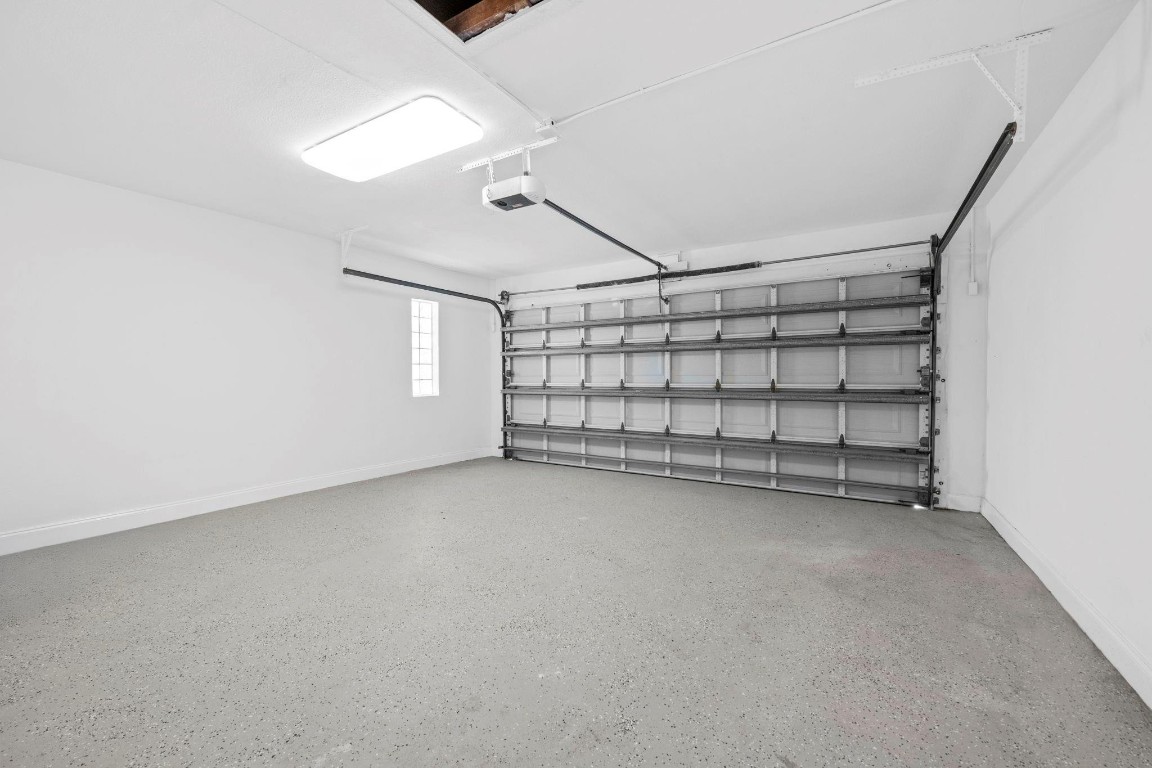 IMPERIAL POINT 1 SEC - Residential