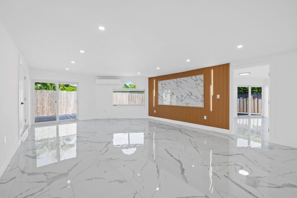 Photo of 2185 Imperial Point Dr, Fort Lauderdale, FL 33308 (MLS # F10543381)