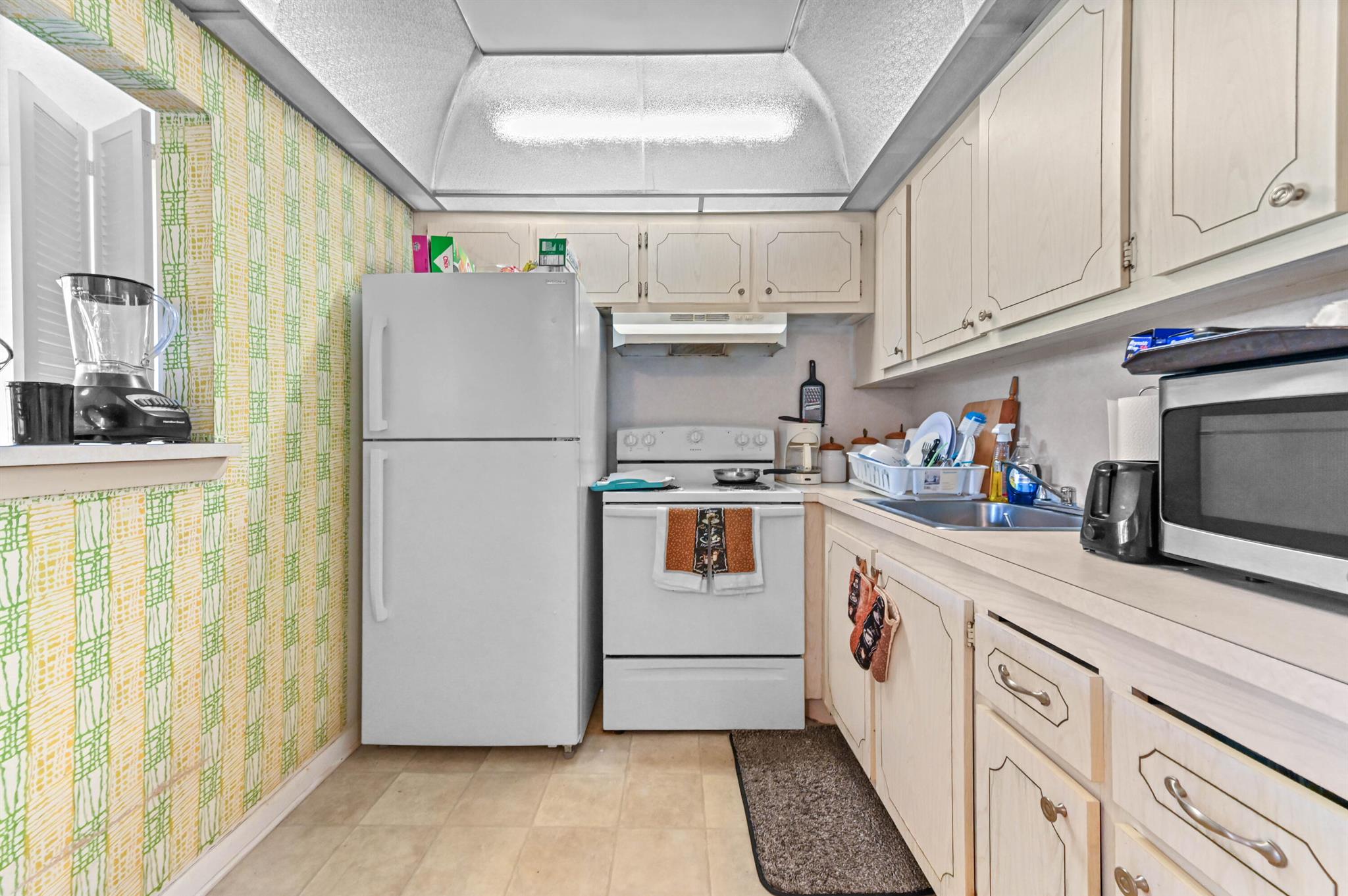 MANSFIELD AT CENTURY VILL - Residential