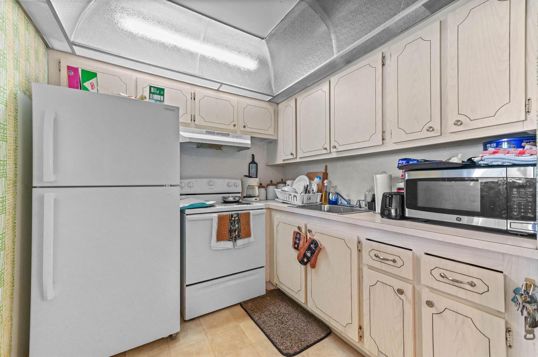 MANSFIELD AT CENTURY VILL - Residential