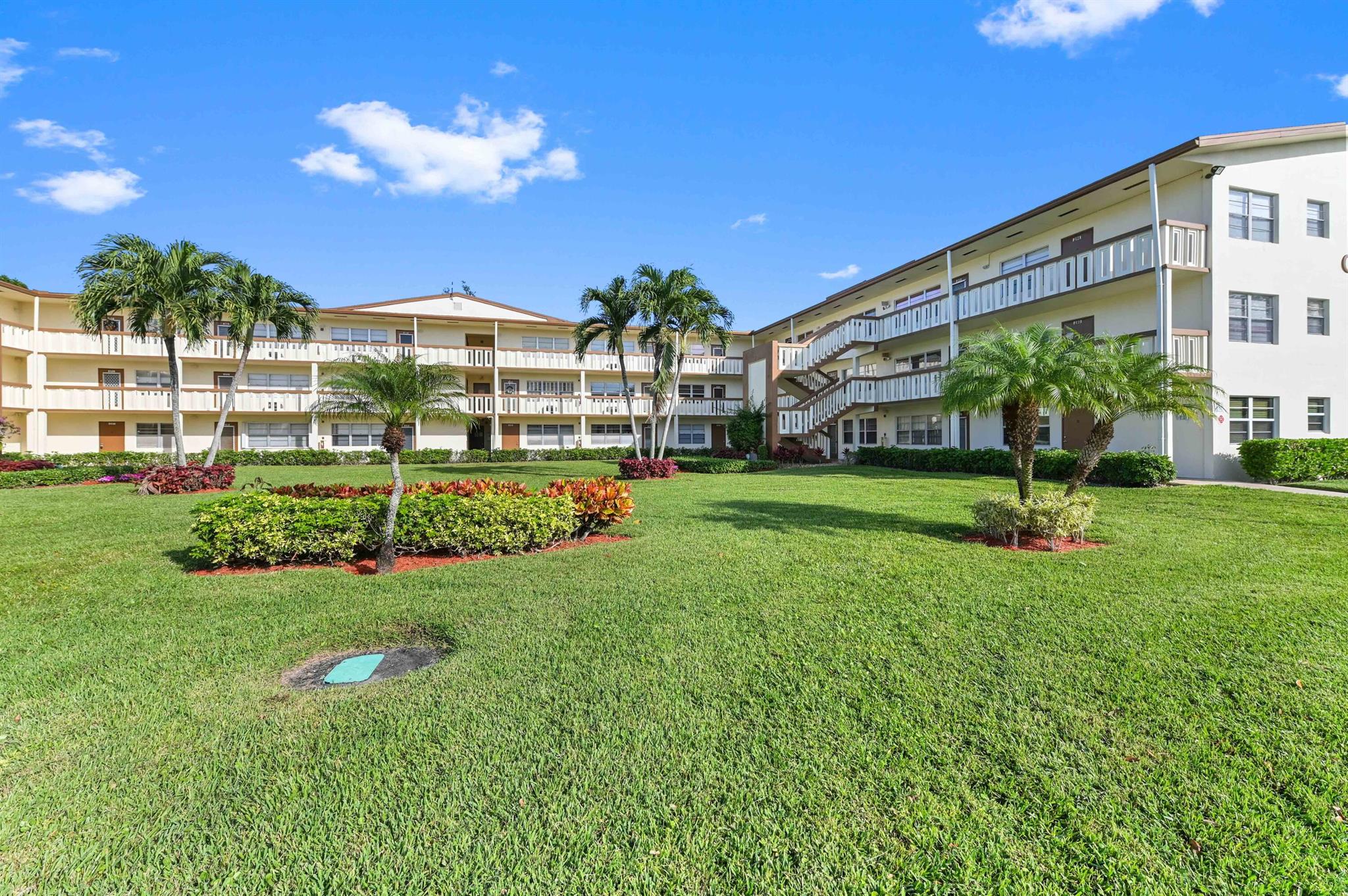 MANSFIELD AT CENTURY VILL - Residential