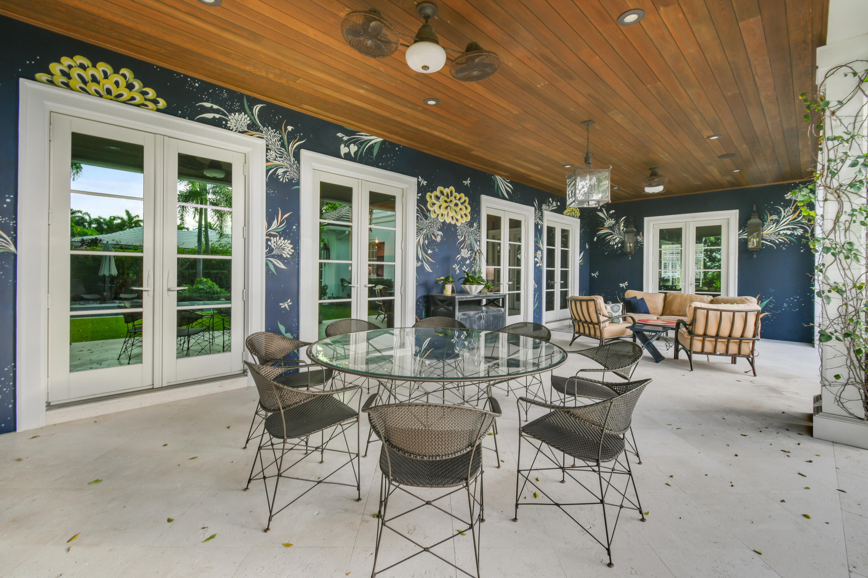 RUSSLYN EXTENSION - Residential