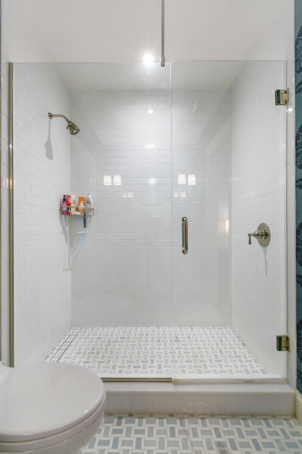 RUSSLYN EXTENSION - Residential