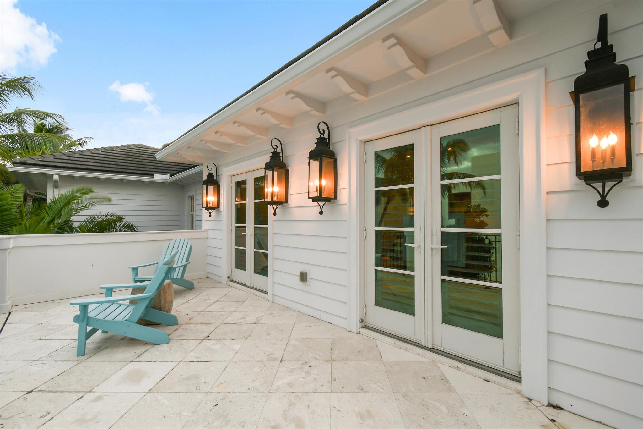 RUSSLYN EXTENSION - Residential