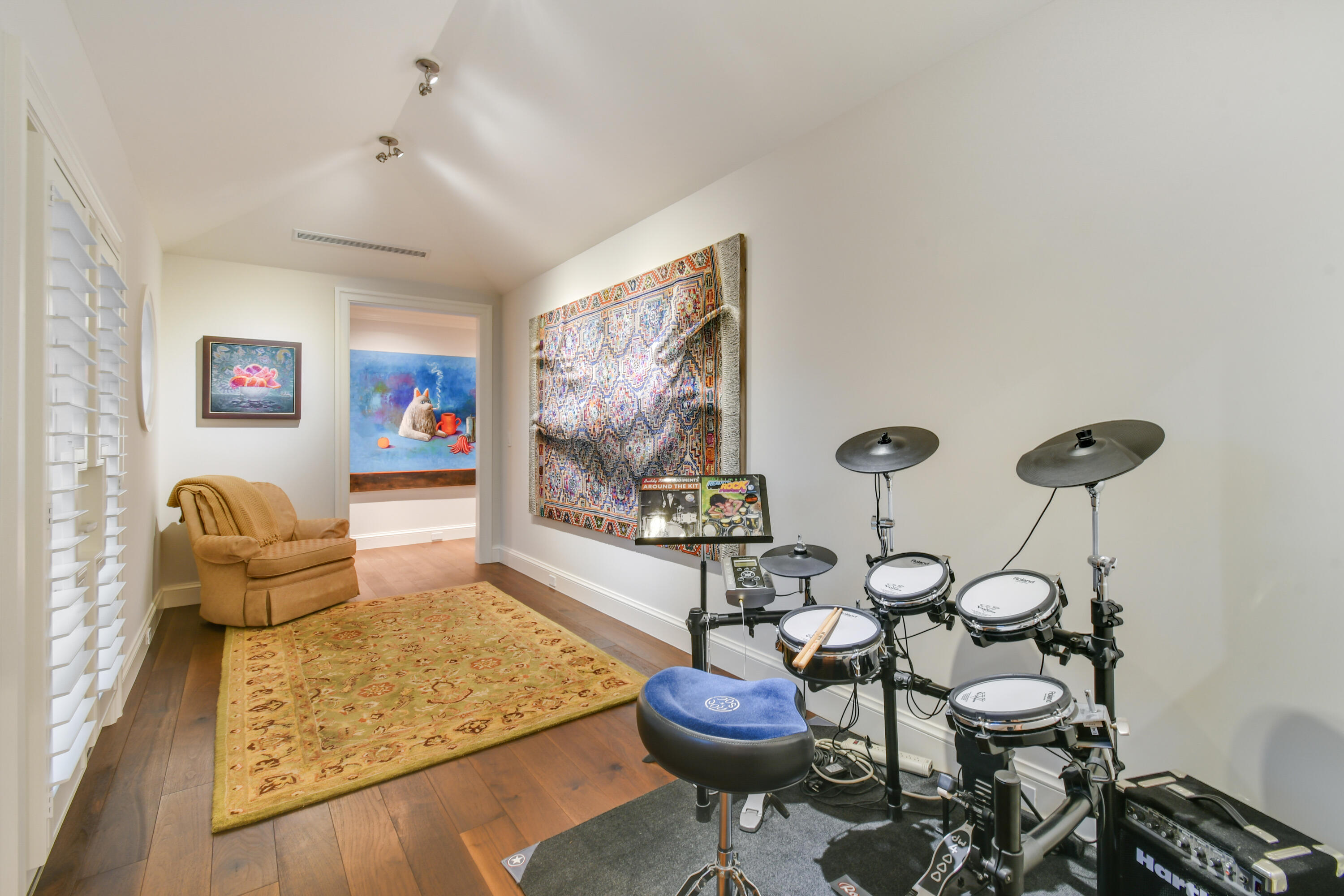 RUSSLYN EXTENSION - Residential