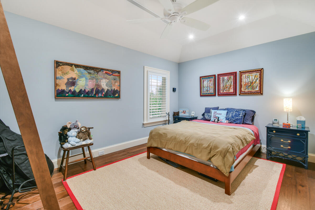 RUSSLYN EXTENSION - Residential