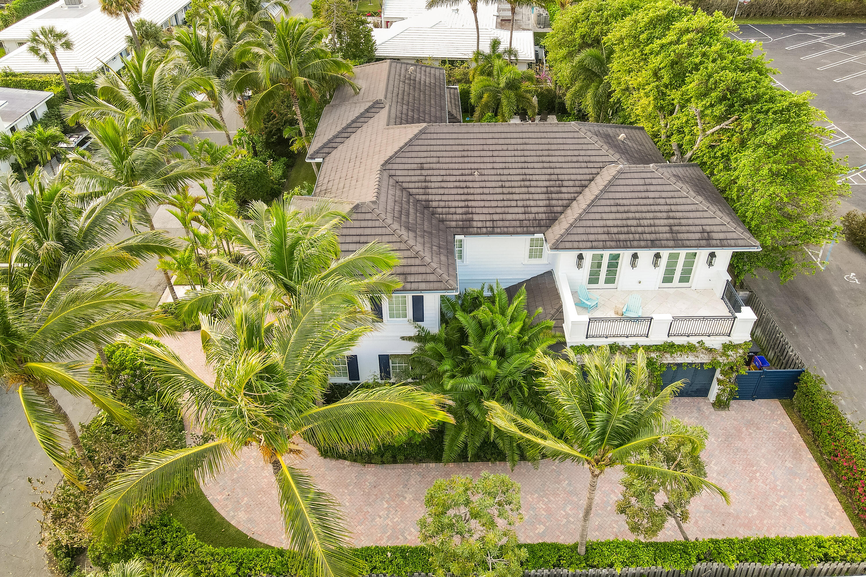 RUSSLYN EXTENSION - Residential