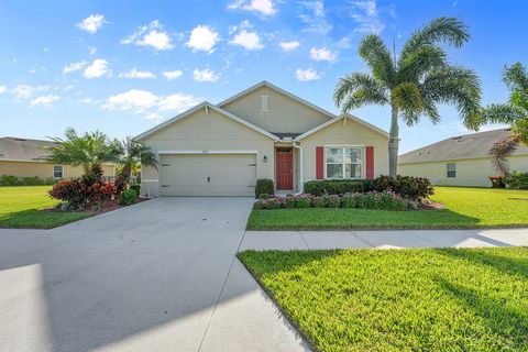 Photo of 2785 Granville Manor Mnr SW, Vero Beach, FL 32968 (MLS # R11135687) Photo of 2785 Granville Manor Mnr SW, Vero Beach, FL 32968 (MLS # R11135687)