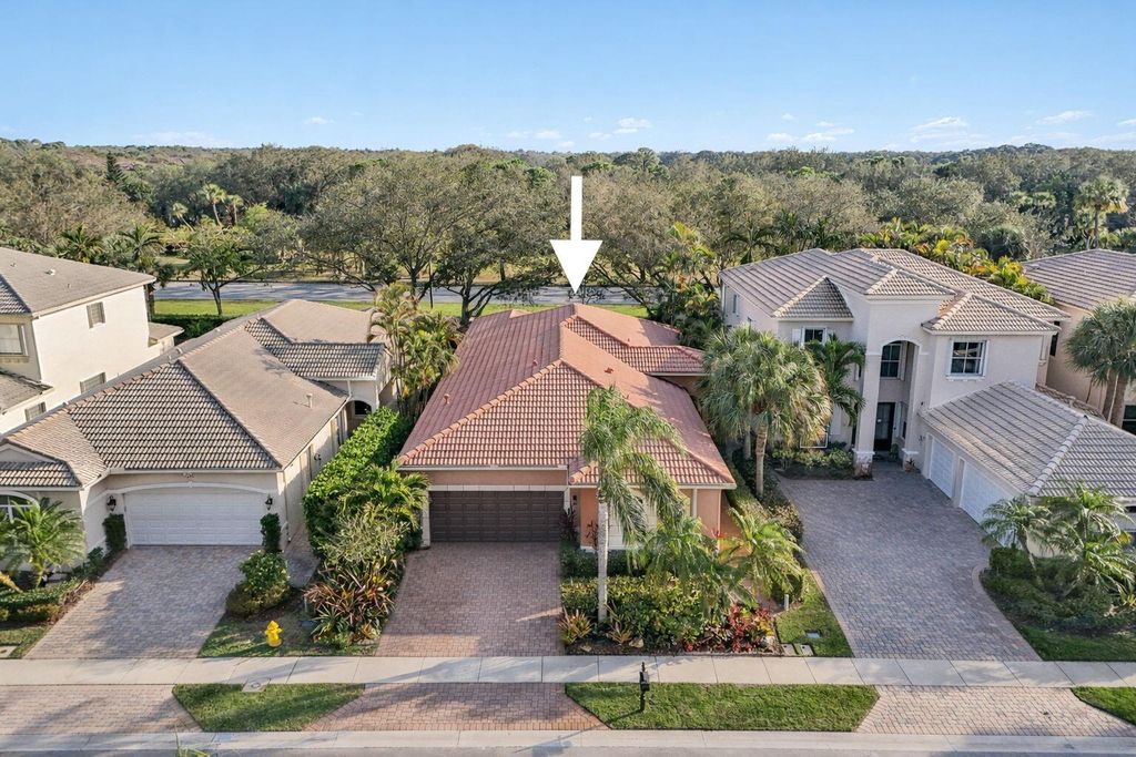 Photo of 173 Via Condado Way, Palm Beach Gardens, FL 33418 (MLS # R11166488)