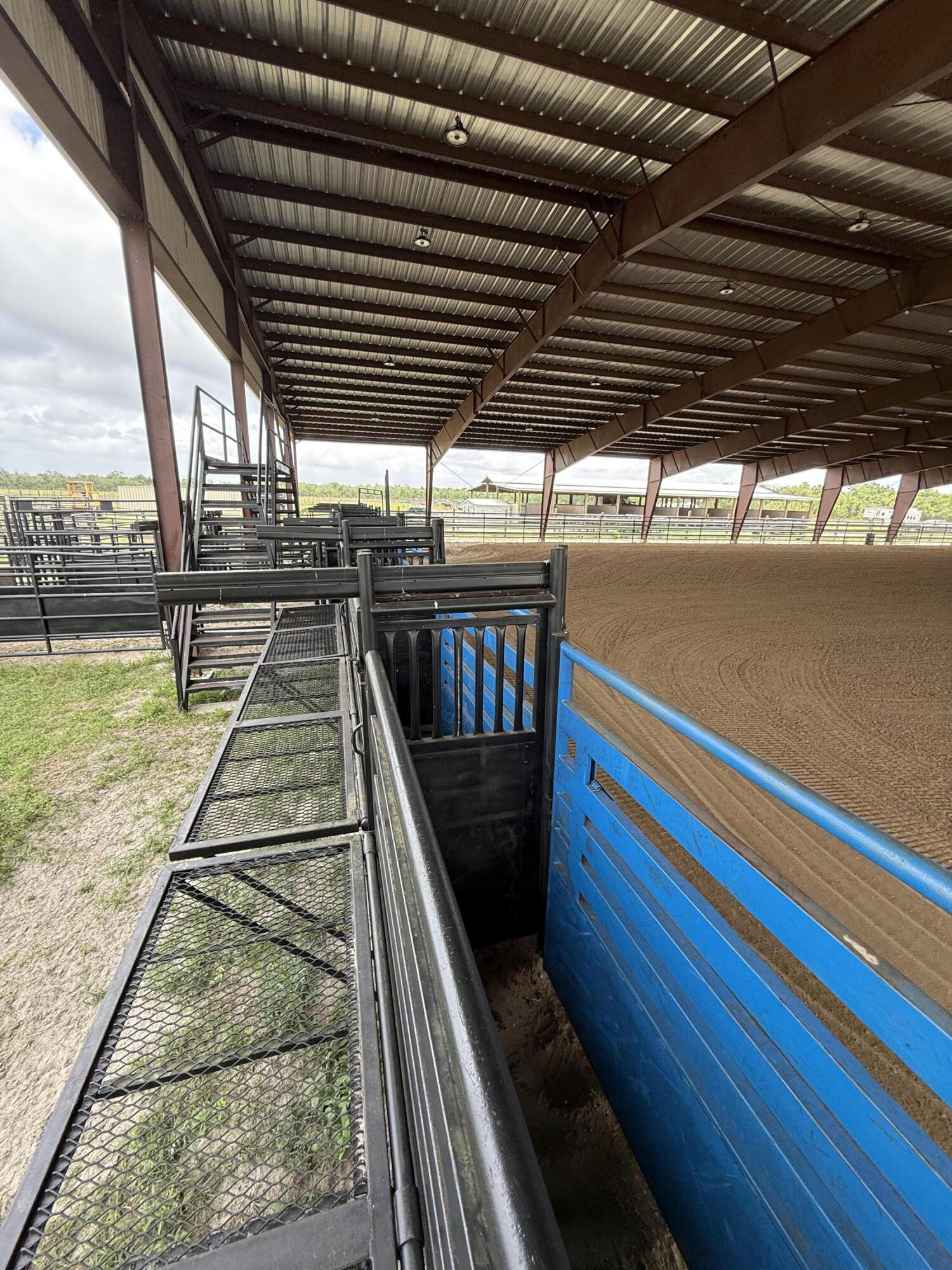 LAKE MONTAZA ESTATES SECTION - Land