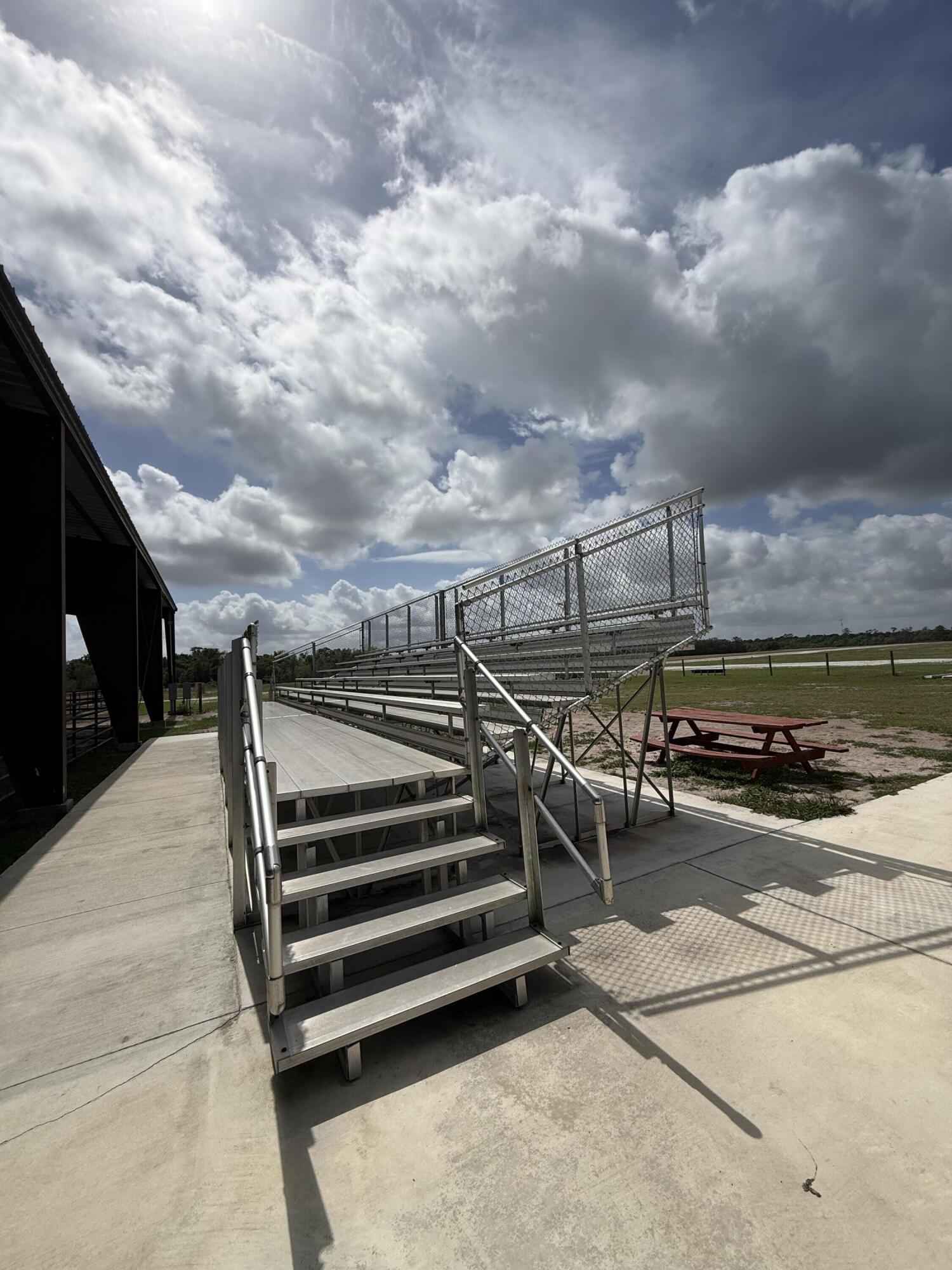 LAKE MONTAZA ESTATES SECTION - Land