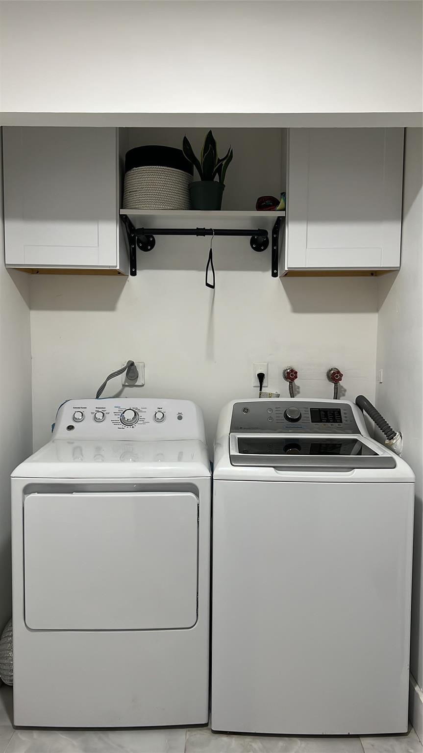 Golden Raintree Iv-B Cond - Residential Lease