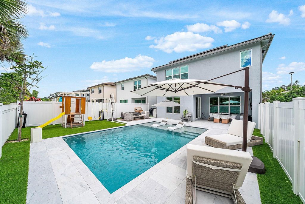Photo of 1536 Verawood Lane, Delray Beach, FL 33445 (MLS # R11147025)