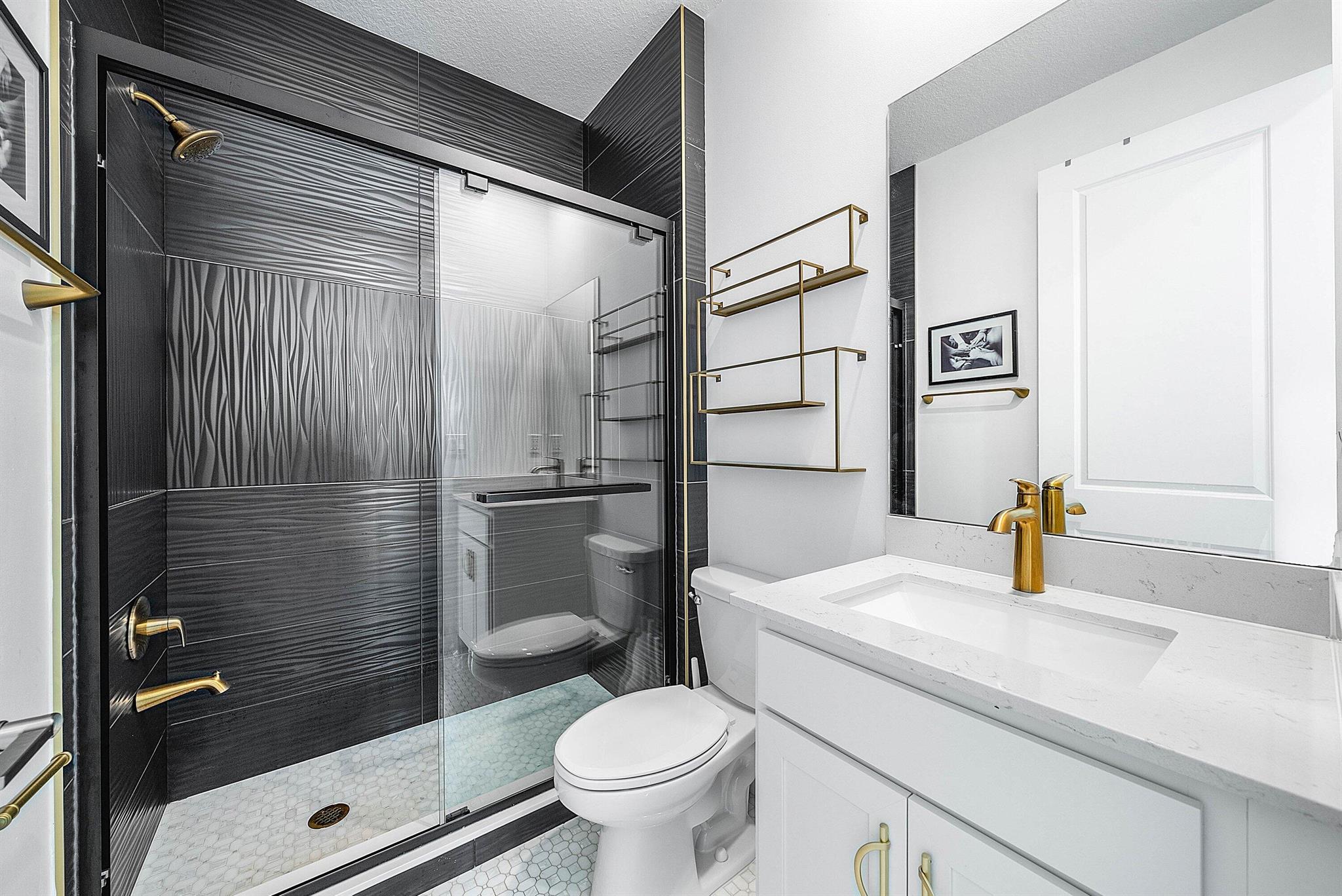 BANYAN COURT - Residential