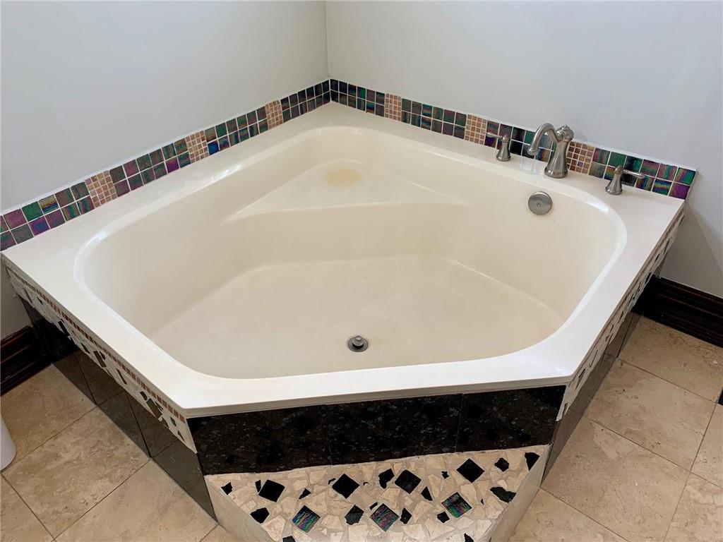 Waverly Hundred 141-40 B - Residential Lease