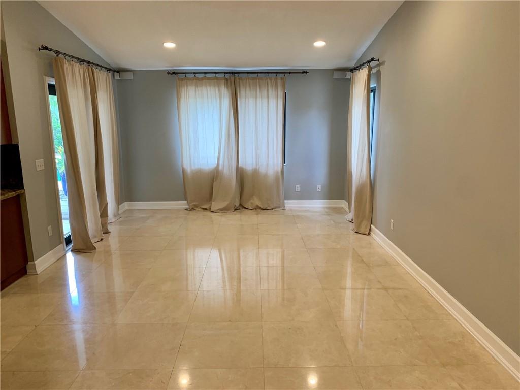 Waverly Hundred 141-40 B - Residential Lease