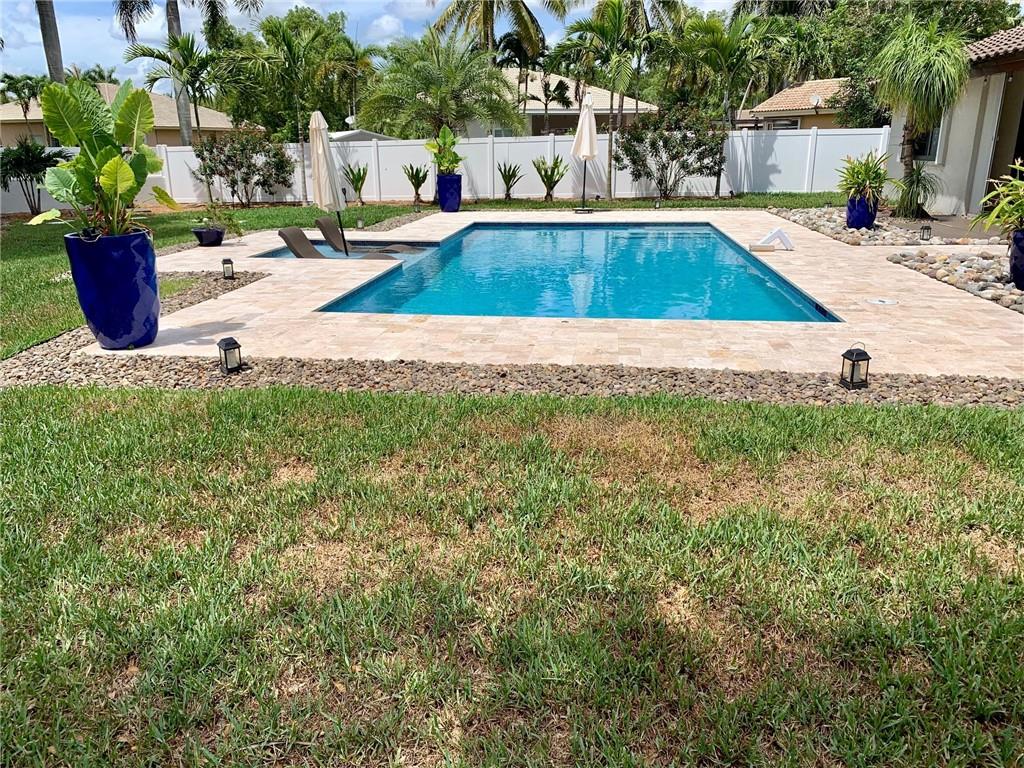 Waverly Hundred 141-40 B - Residential Lease