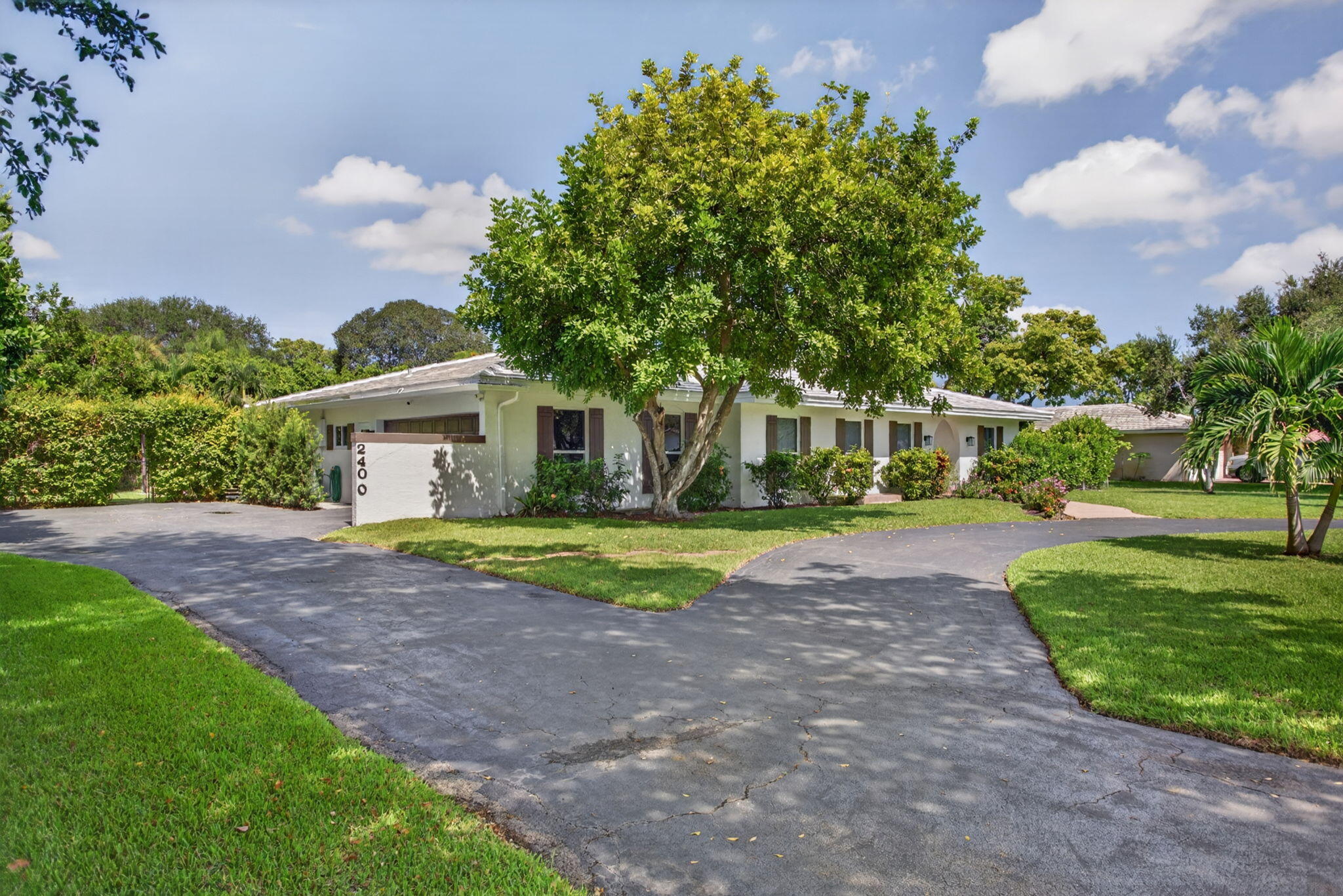 2400 NW 105TH Terrace