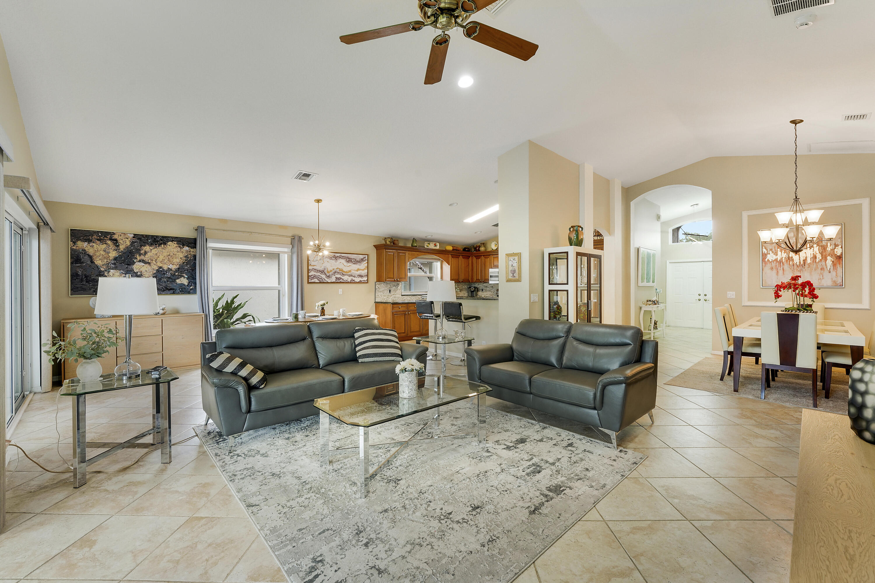 BELLAGGIO, TOWNE PARK - Residential