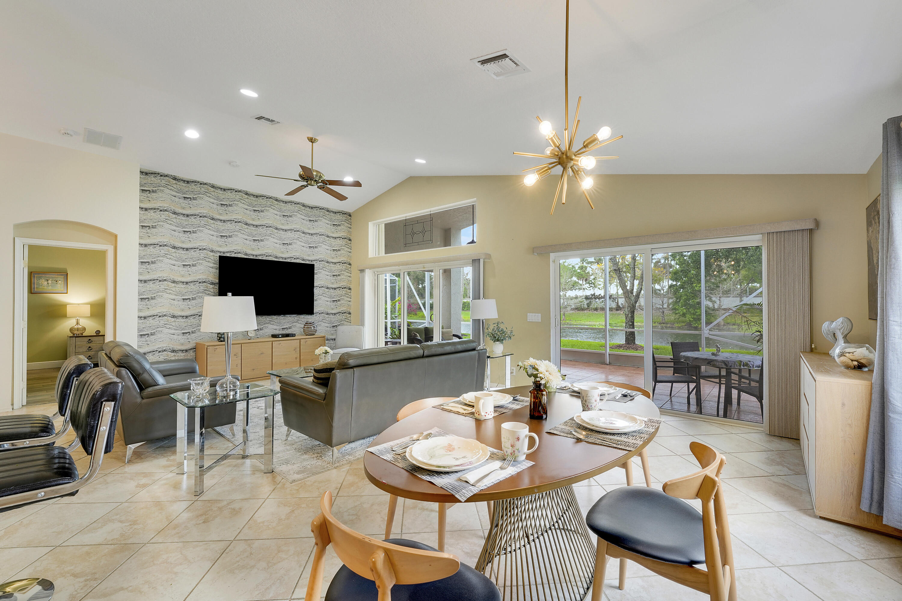 BELLAGGIO, TOWNE PARK - Residential