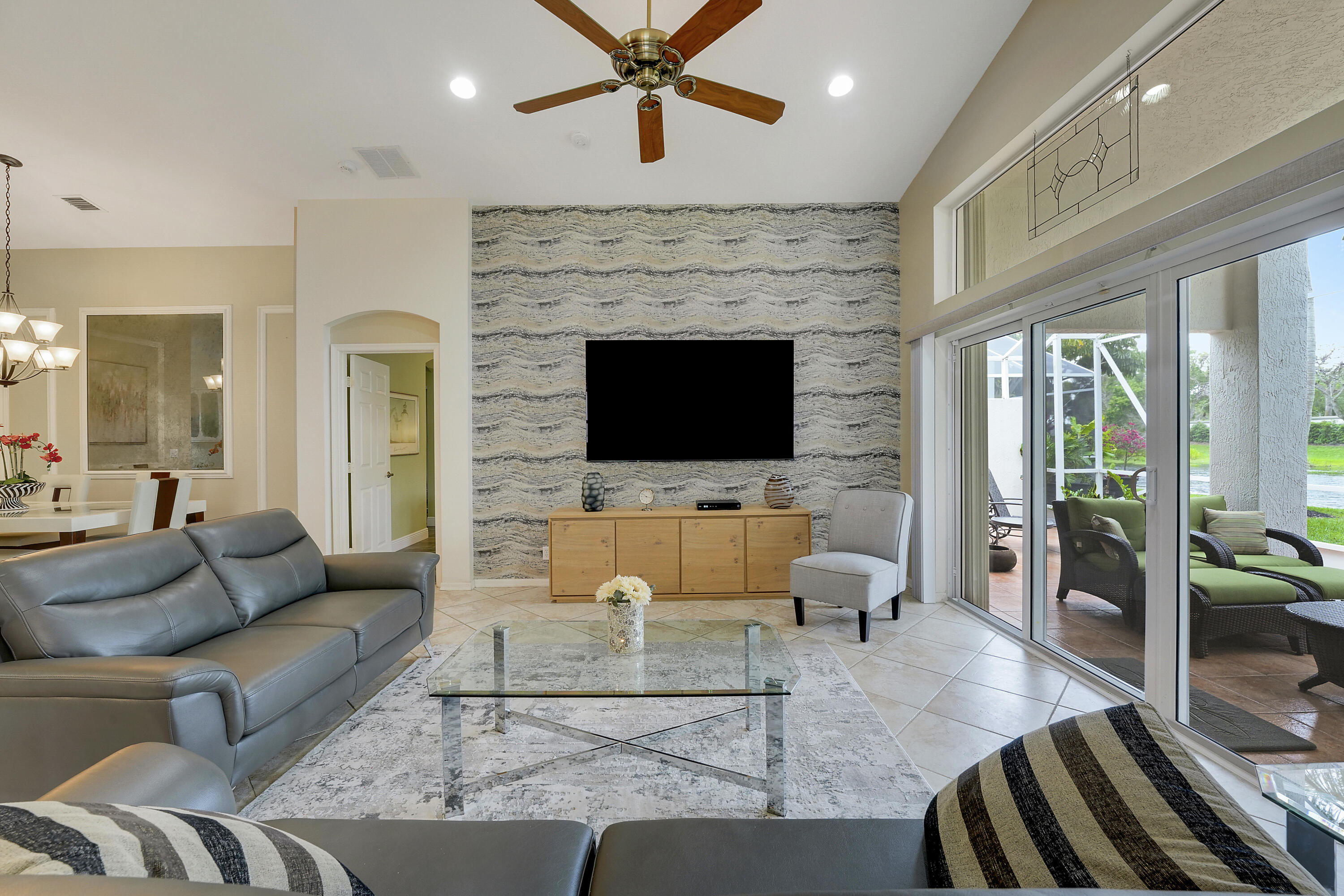 BELLAGGIO, TOWNE PARK - Residential